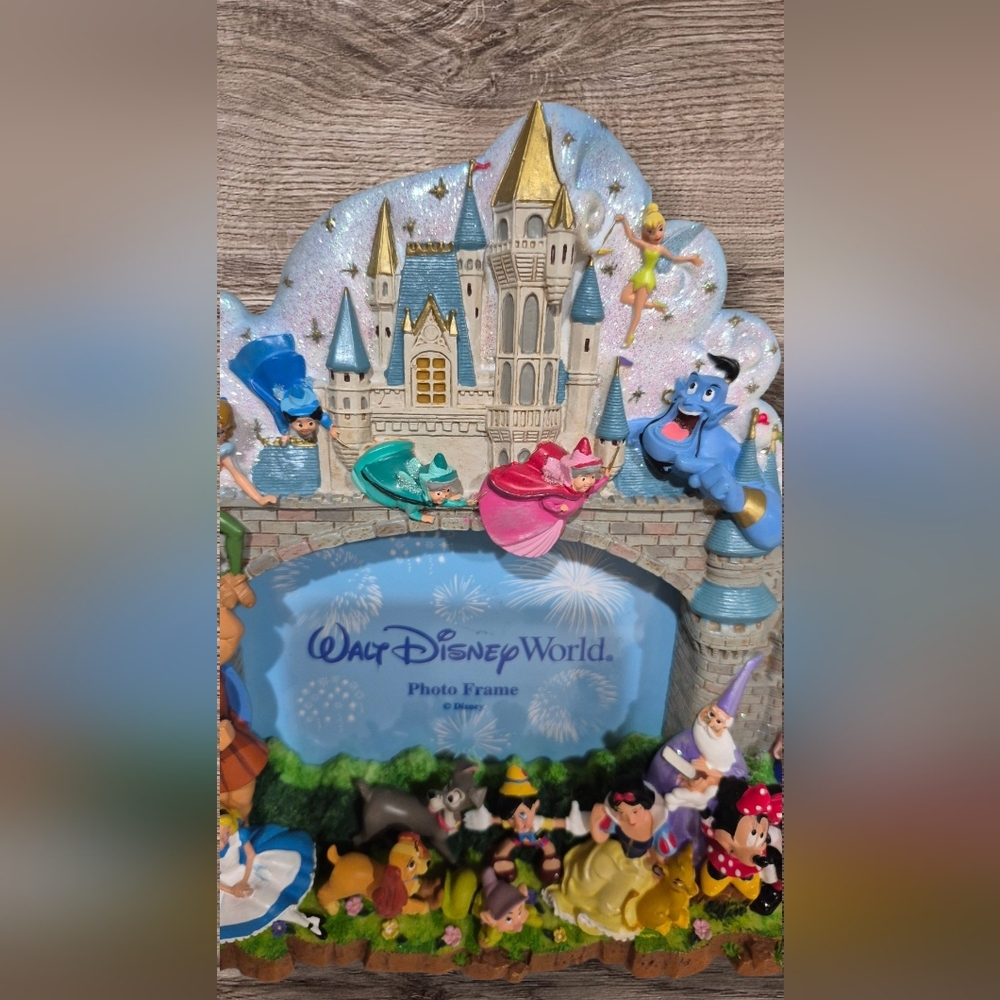 Walt Disney World Parks Disney Characters Magic Kingdom Castle 3D Picture Frame - Picture 3 of 8